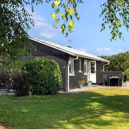 2 Bedroom Amazing In Dom wakacyjny *