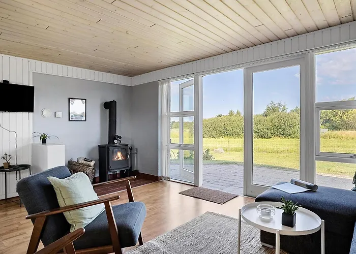 Dom wakacyjny 2 Bedroom Amazing In Bogense