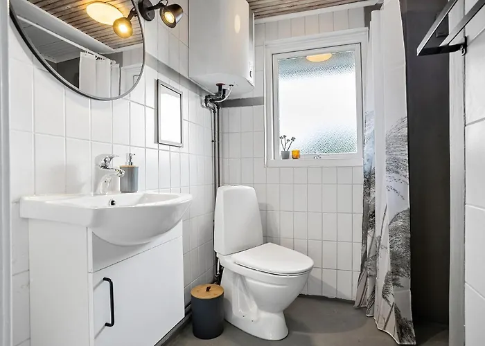 2 Bedroom Amazing In Dom wakacyjny Bogense