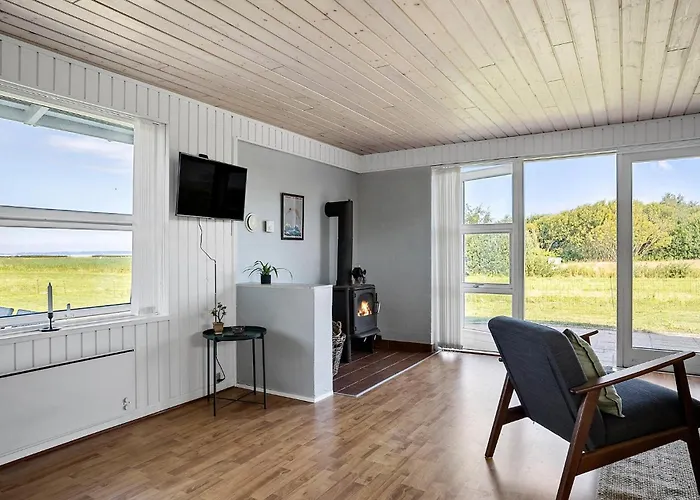 2 Bedroom Amazing In Bogense