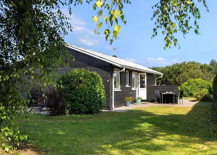 2 Bedroom Amazing In Dom wakacyjny *